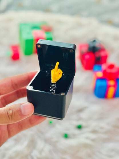 🎁 The Prank Box