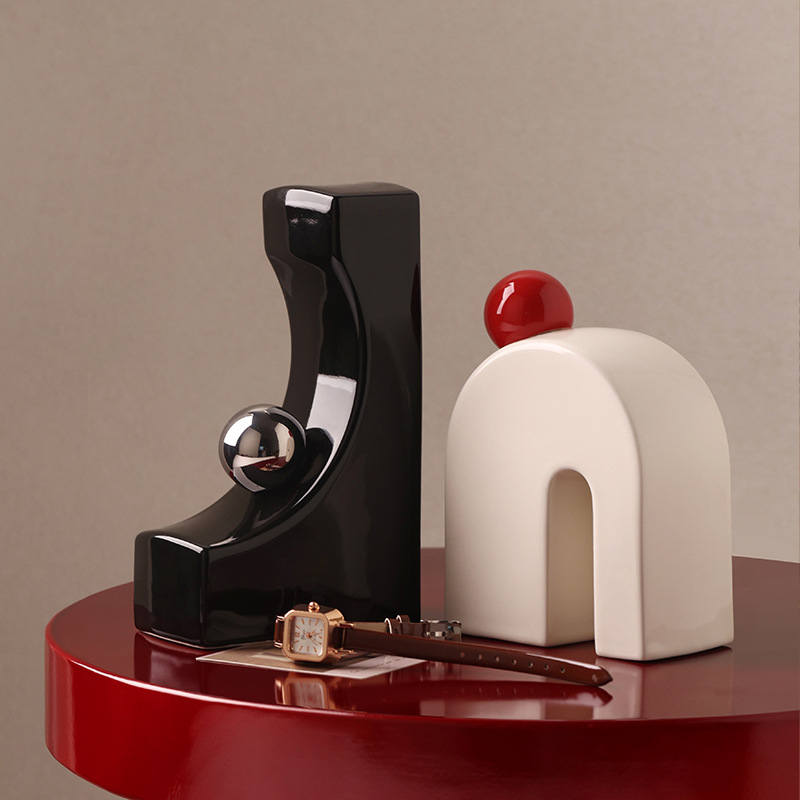 Niche Art Bookend Ornament