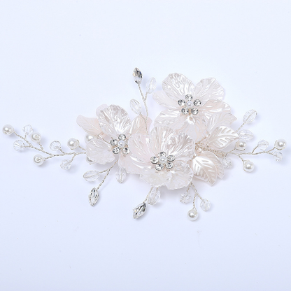 Handmade pearl flower hair clip